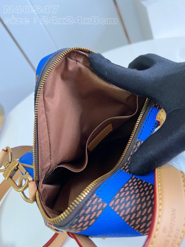 Louis Vuitton Chess Messenger