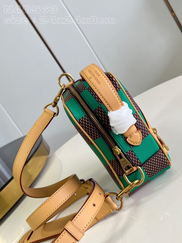 Louis Vuitton Chess Messenger