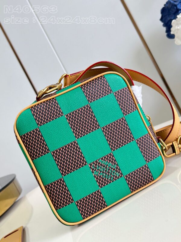 Louis Vuitton Chess Messenger