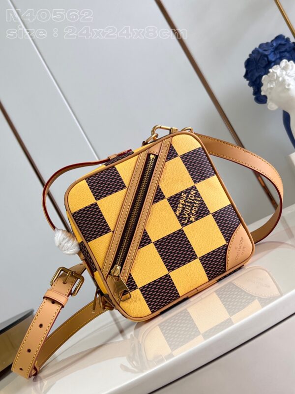 Louis Vuitton Chess Messenger