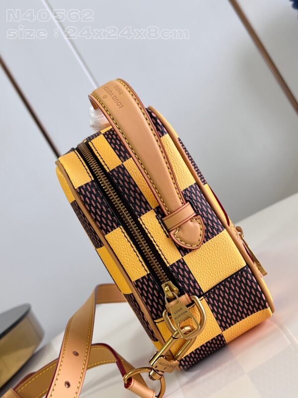 Louis Vuitton Chess Messenger
