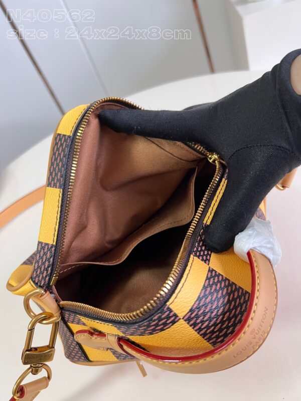 Louis Vuitton Chess Messenger