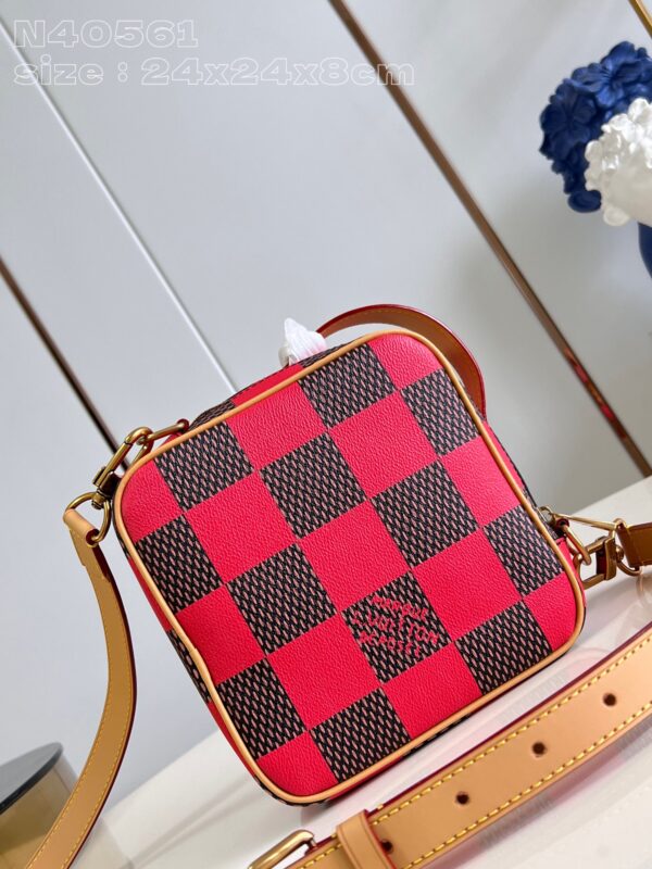 Louis Vuitton Chess Messenger