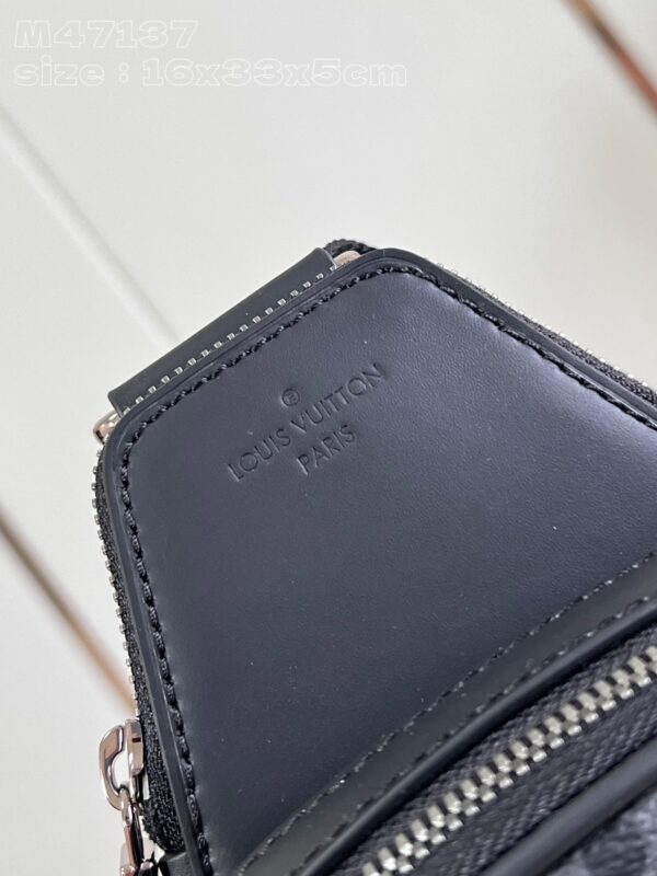Louis Vuitton Avenue Slingbag PM
