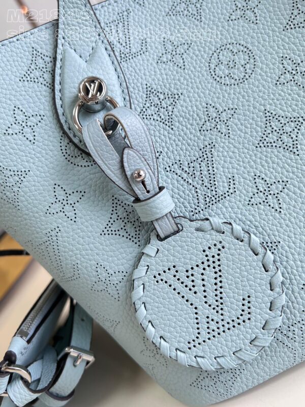 Louis Vuitton Blossom PM