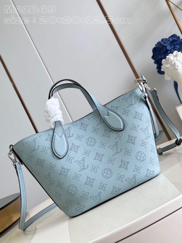 Louis Vuitton Blossom PM
