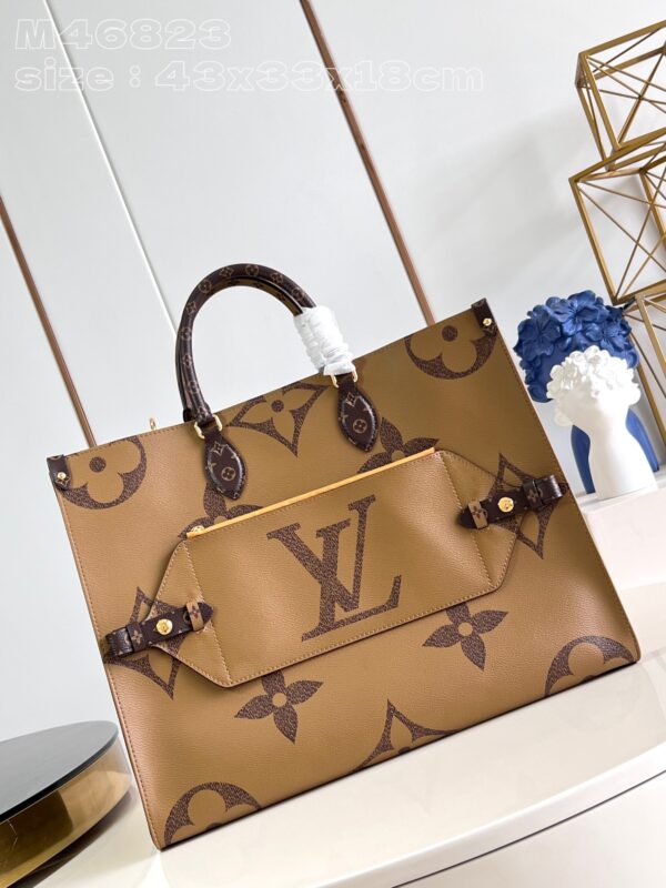 Louis Vuitton OnTheGo Voyage