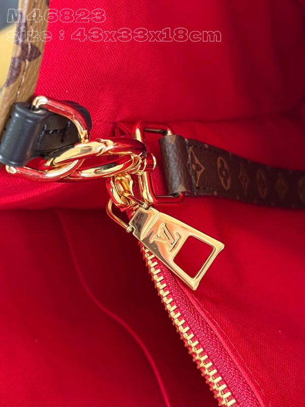 Louis Vuitton OnTheGo Voyage