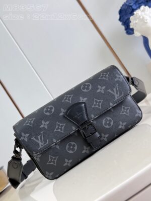 Louis Vuitton Montsouris Wearable Wallet