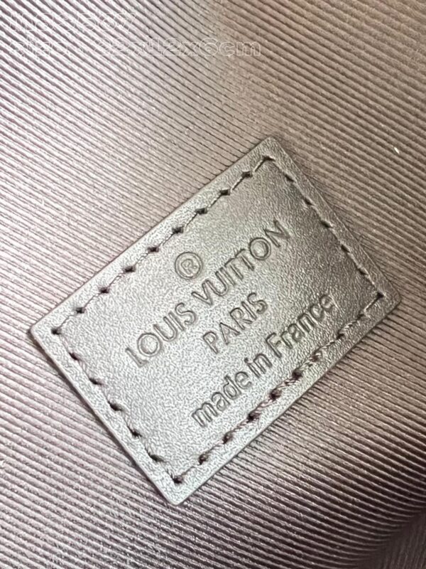 Louis Vuitton Montsouris Wearable Wallet