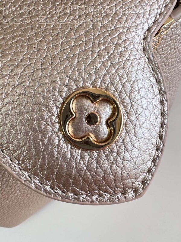 Louis Vuitton Capucines Mini