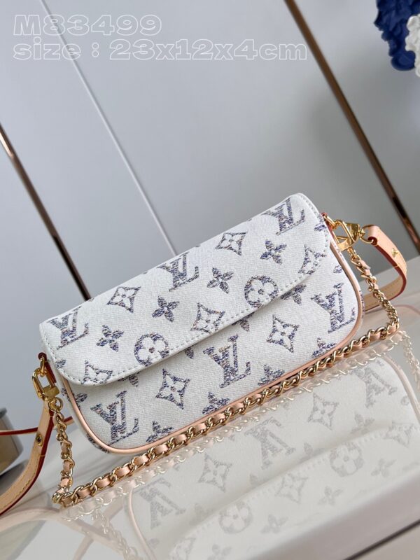 Louis Vuitton Wallet on Chain Ivy