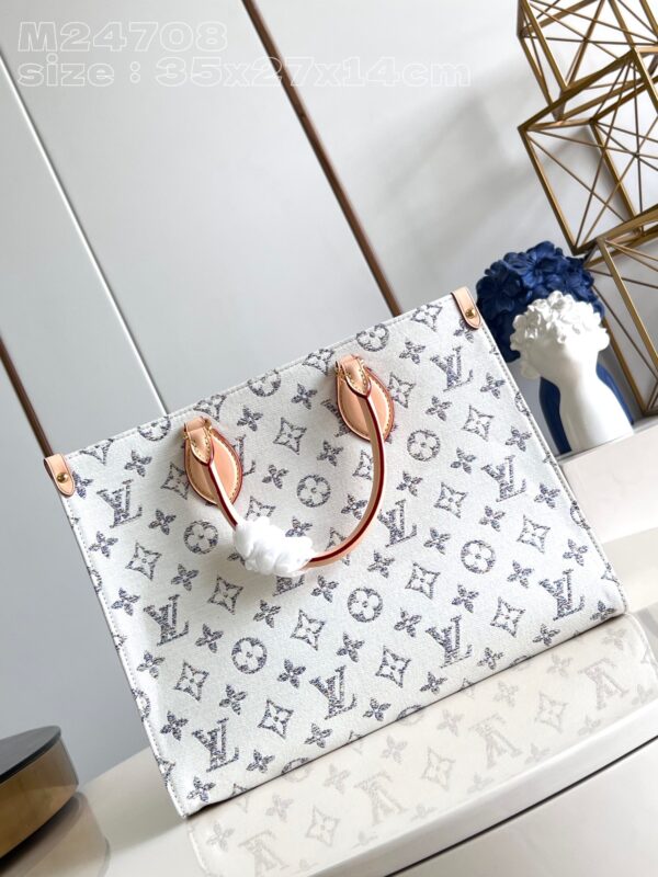 Louis Vuitton OnTheGo MM