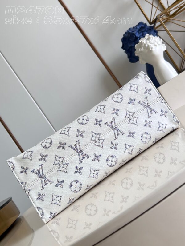 Louis Vuitton OnTheGo MM