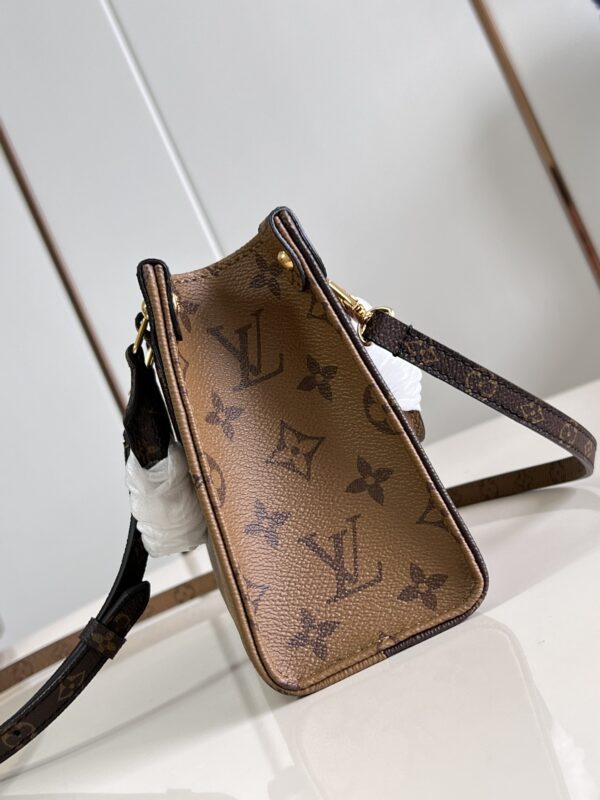 Louis Vuitton OnTheGo BB