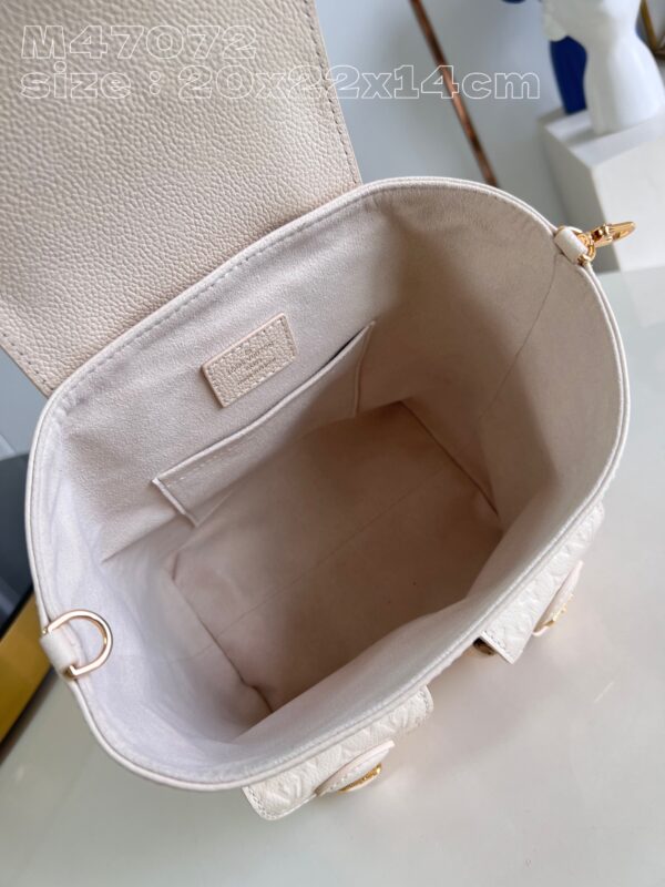 Louis Vuitton Backup
