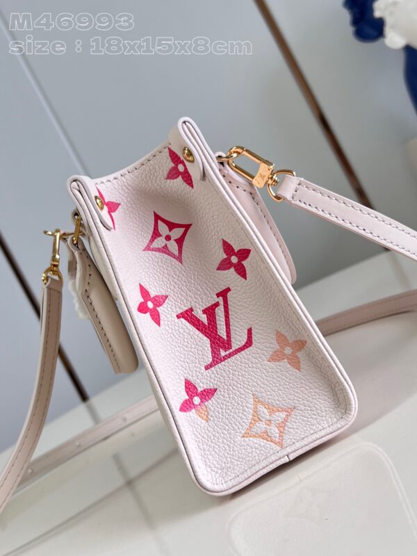 Louis Vuitton OnTheGo BB