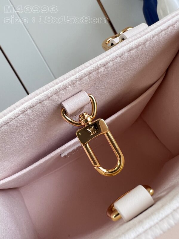 Louis Vuitton OnTheGo BB