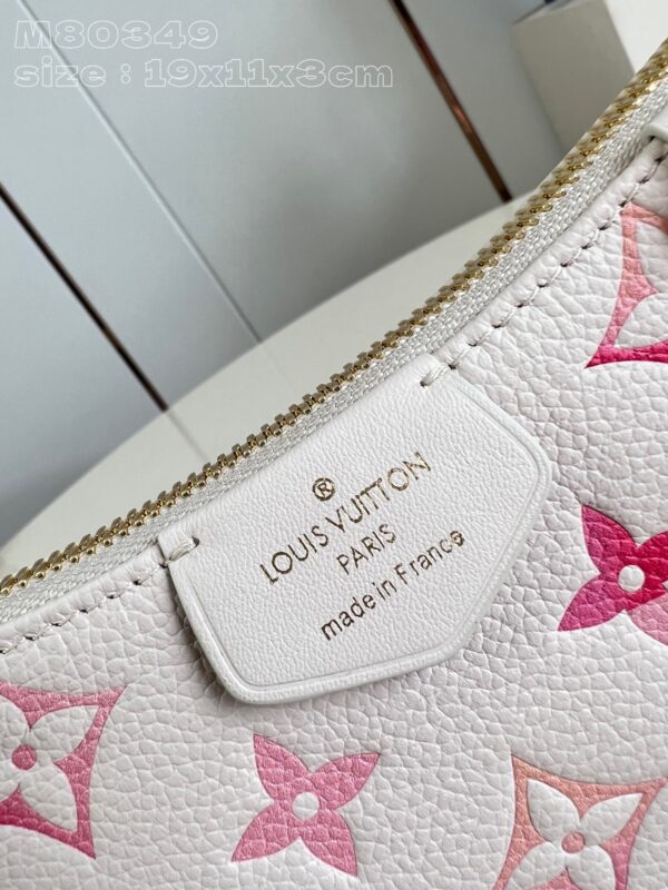 Louis Vuitton Easy Pouch On Strap Handbag