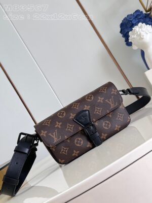 Louis Vuitton Montsouris Wearable Wallet