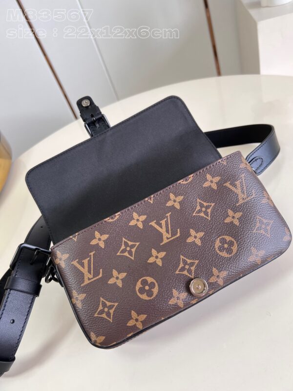 Louis Vuitton Montsouris Wearable Wallet