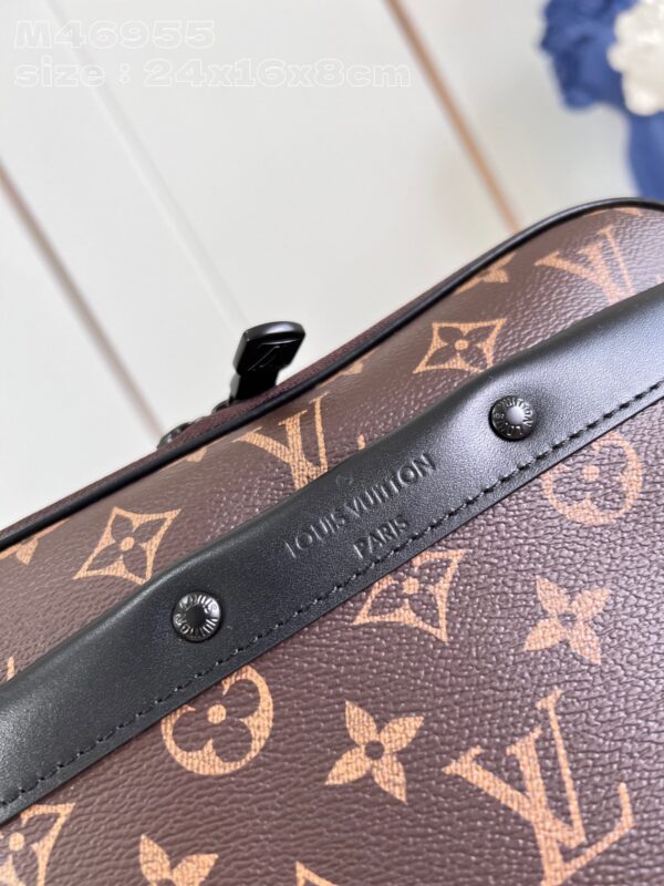 Louis Vuitton Alpha Messenger