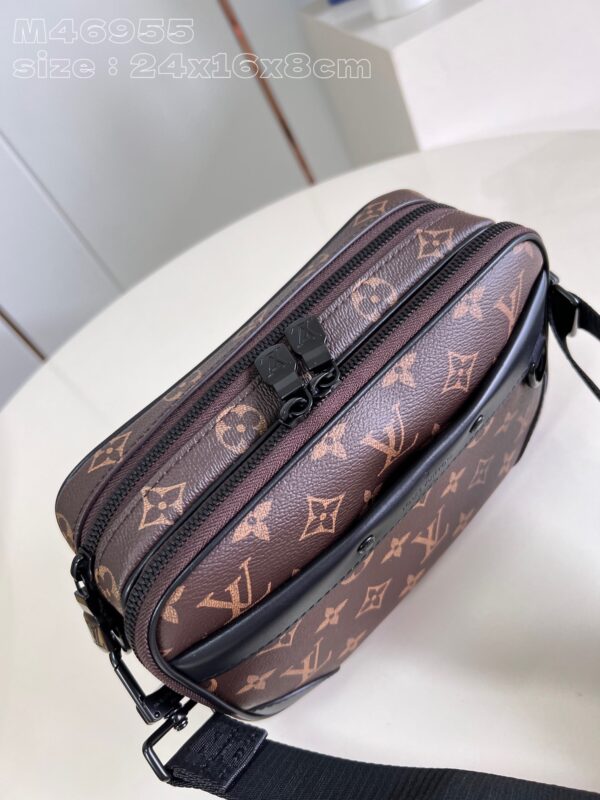 Louis Vuitton Alpha Messenger