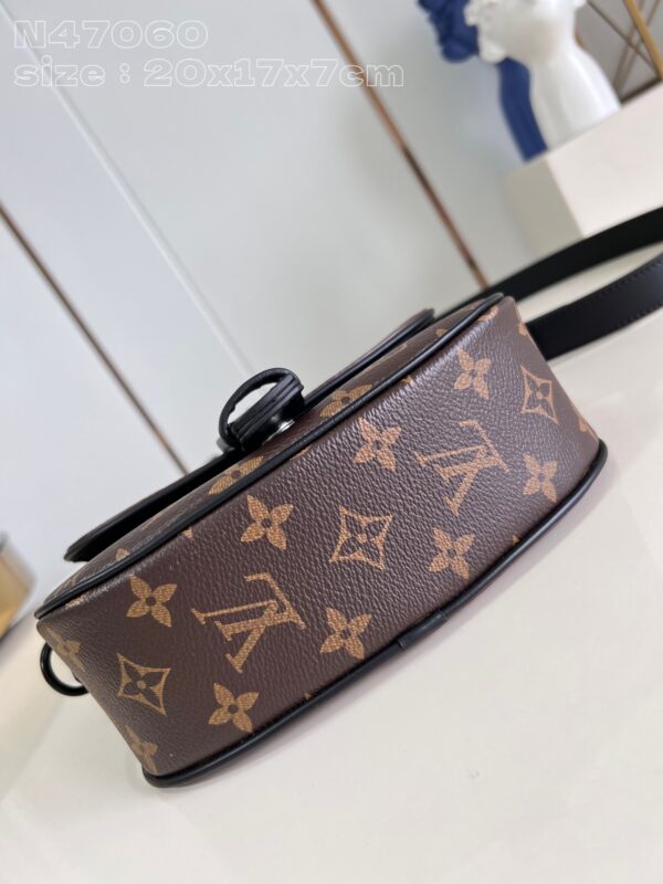 Louis Vuitton Montsouris Small Bag