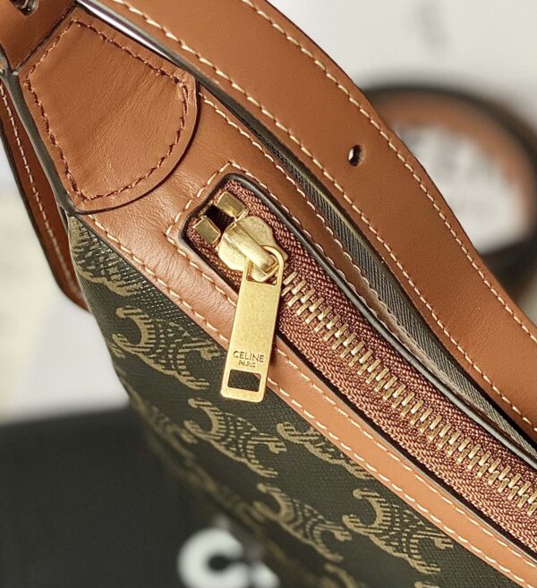 CELINE SMALL HELO?SE BAG CUIR TRIOMPHE