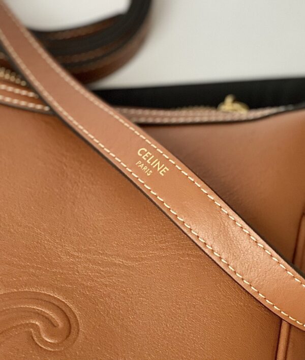 CELINE SMALL HELO?SE BAG CUIR TRIOMPHE