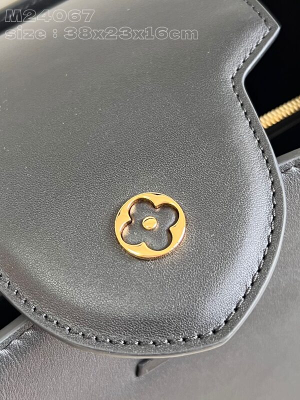 Louis Vuitton Capucines GM Souple