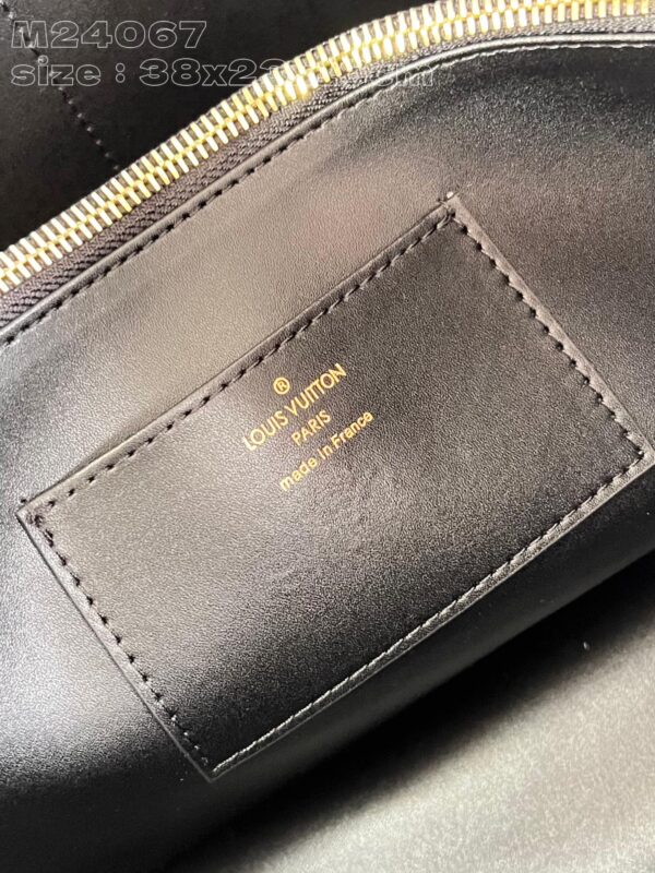 Louis Vuitton Capucines GM Souple