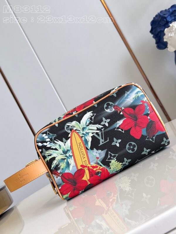 Louis Vuitton Locker Dopp Kit