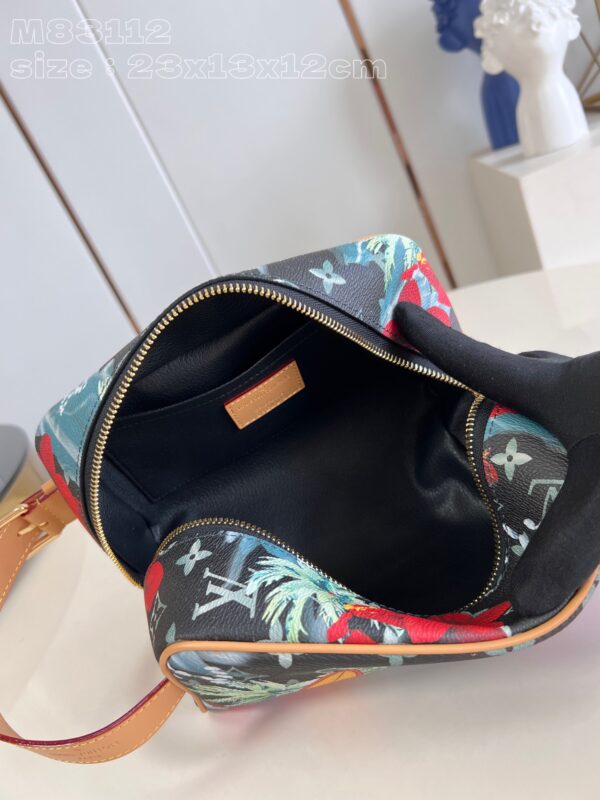 Louis Vuitton Locker Dopp Kit