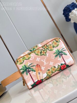 Louis Vuitton Locker Dopp Kit
