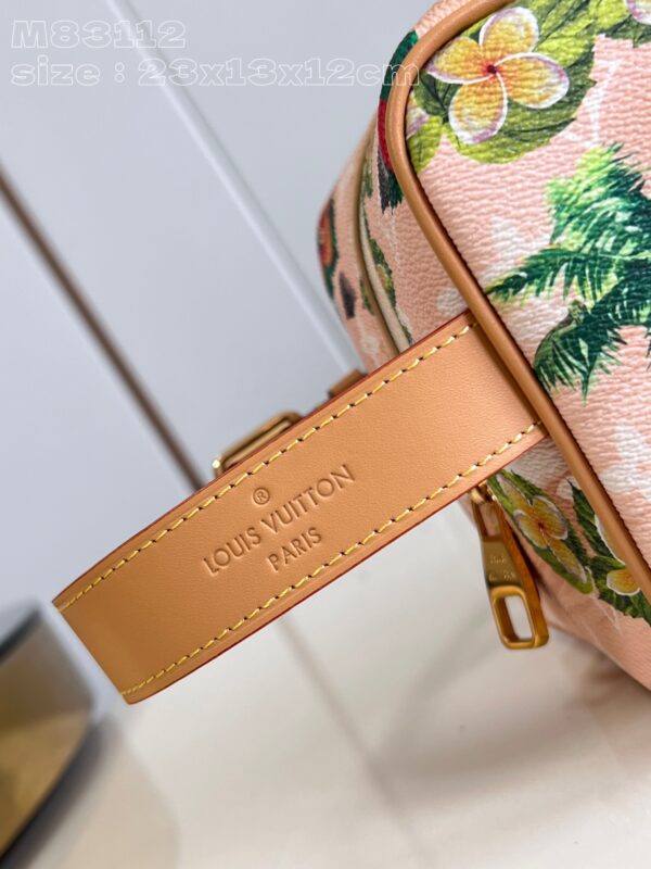 Louis Vuitton Locker Dopp Kit