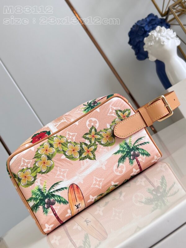 Louis Vuitton Locker Dopp Kit