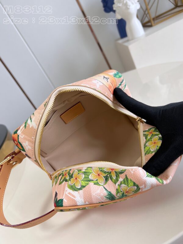 Louis Vuitton Locker Dopp Kit
