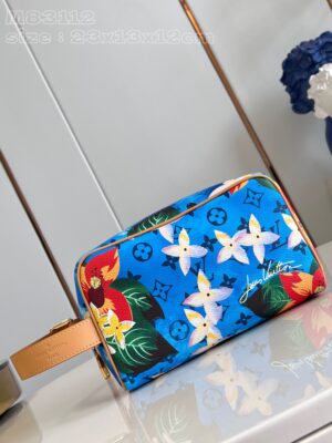 Louis Vuitton Locker Dopp Kit