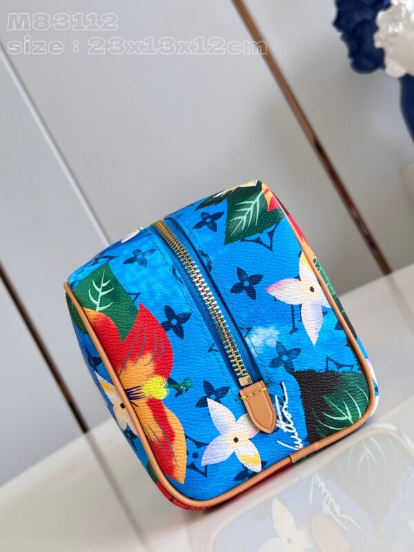 Louis Vuitton Locker Dopp Kit