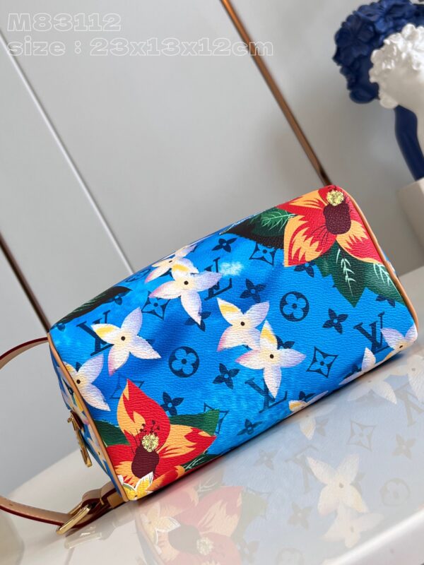 Louis Vuitton Locker Dopp Kit