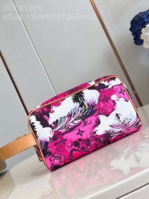 Louis Vuitton Locker Dopp Kit