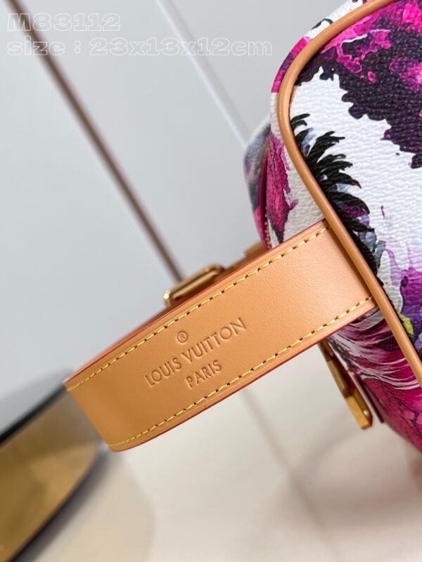 Louis Vuitton Locker Dopp Kit