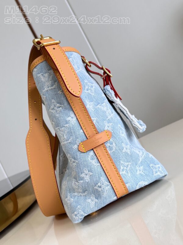 Louis Vuitton CarryAll PM