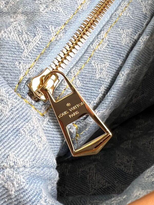 Louis Vuitton CarryAll PM