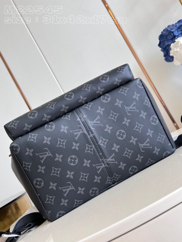 Louis Vuitton Discovery Backpack MM