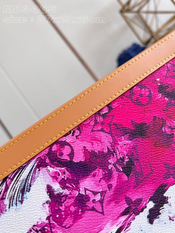 Louis Vuitton Pochette Voyage  Bag