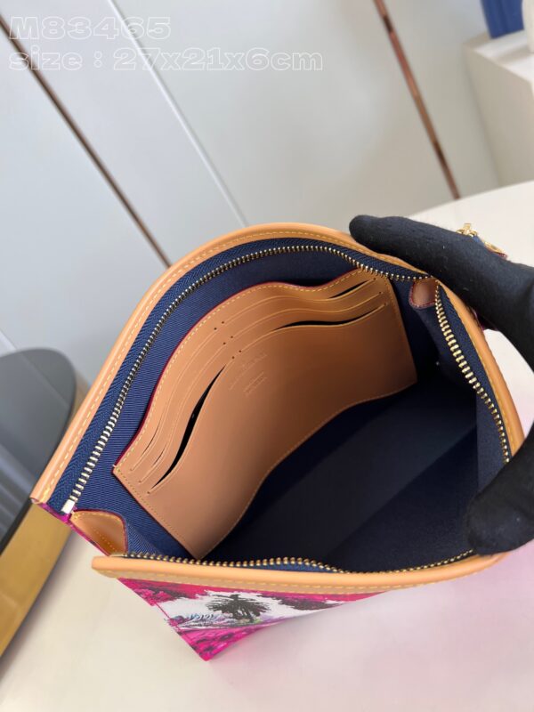 Louis Vuitton Pochette Voyage  Bag