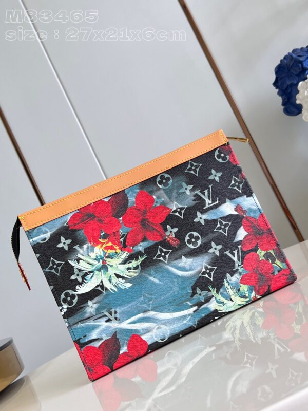 Louis Vuitton Pochette Voyage  Bag