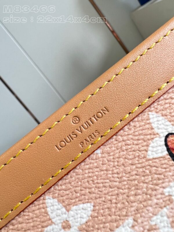 Louis Vuitton Gaston Wearable Wallet